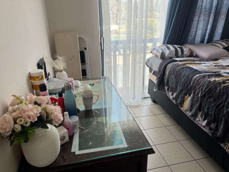 To Let 2 Bedroom Property for Rent in Lansdowne Western Cape